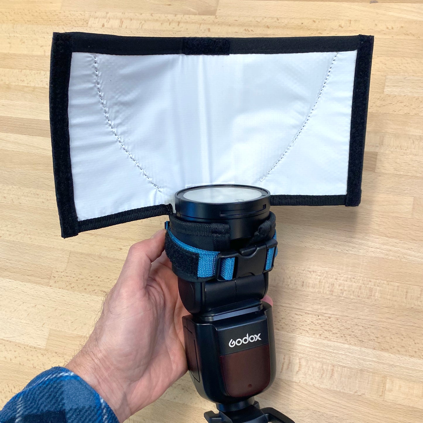 
                  
                    Reflector pequeño FlashBender v3
                  
                